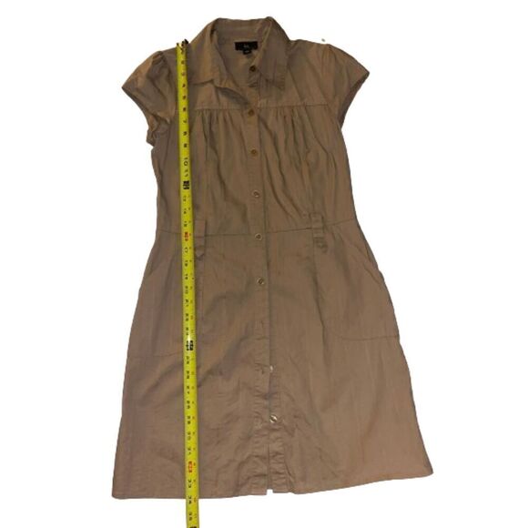IZ Byer California Short Sleeve Button Down Khaki Dress Size M - Picture 6 of 6